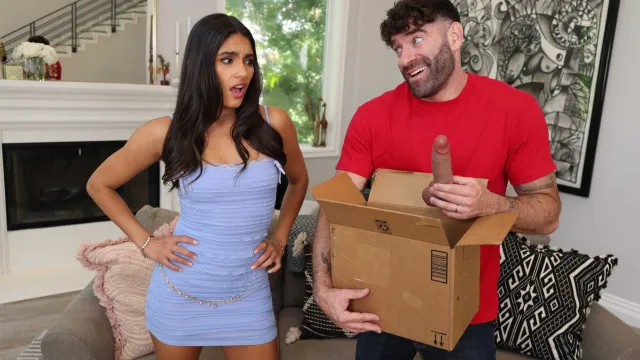 Intimate package: Courier delivers natural cock in juicy pussy instead of toys